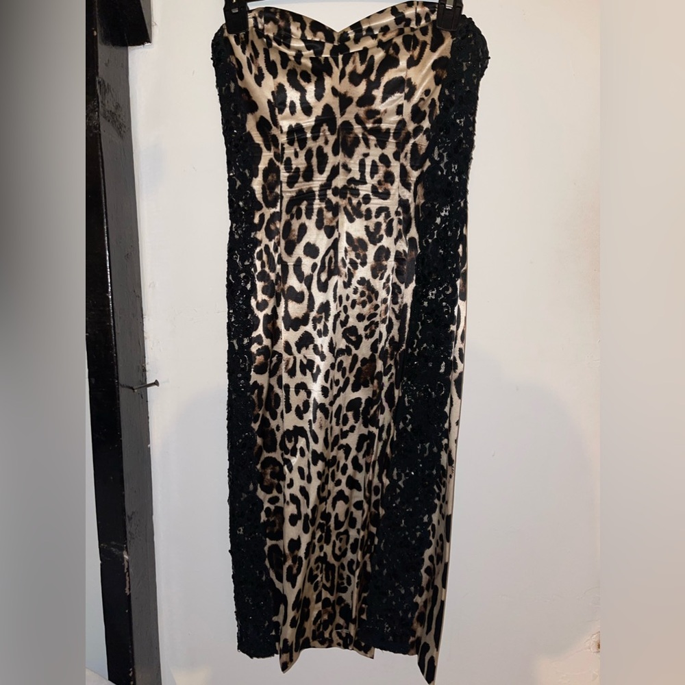 Leopard Print strapless above the knees dress